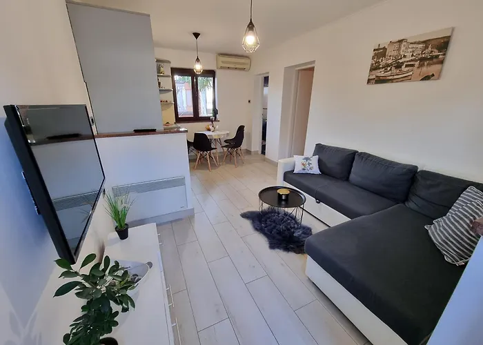 Apartman With Parking Space - 22581