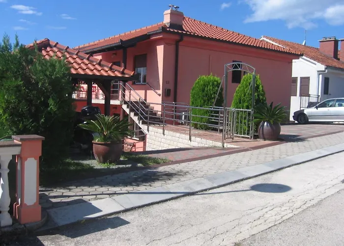 With Parking Space - 22581 Crikvenica